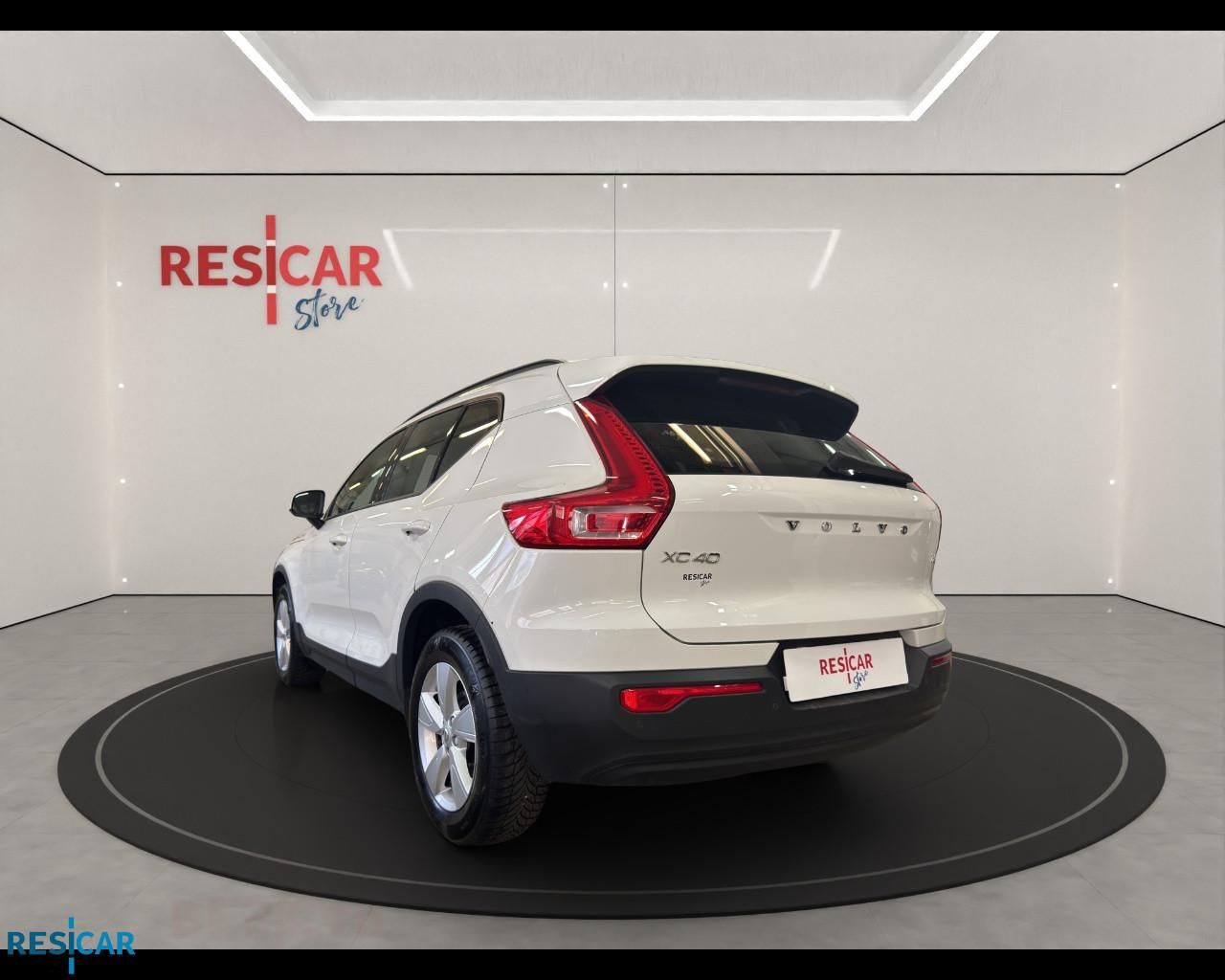 VOLVO XC40 N1 1.5 T2 Momentum Pro my21