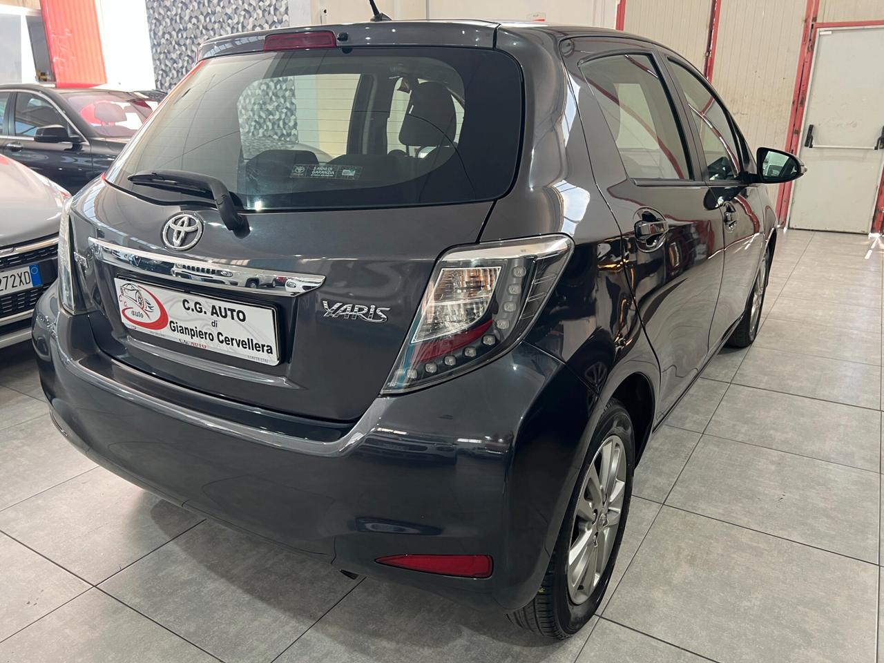 Toyota Yaris 1.0 69 CV - LOUNGE - 2014