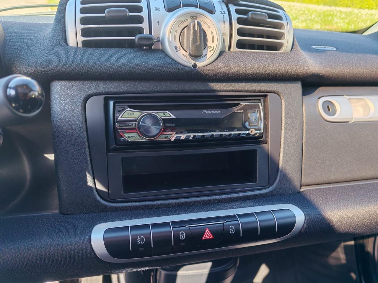 Smart ForTwo 1000 52 kW MHD coupé passion