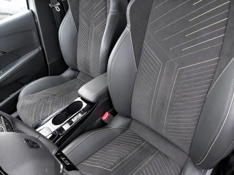 Peugeot 208 GT Hybrid 145 e-DCS6 auto