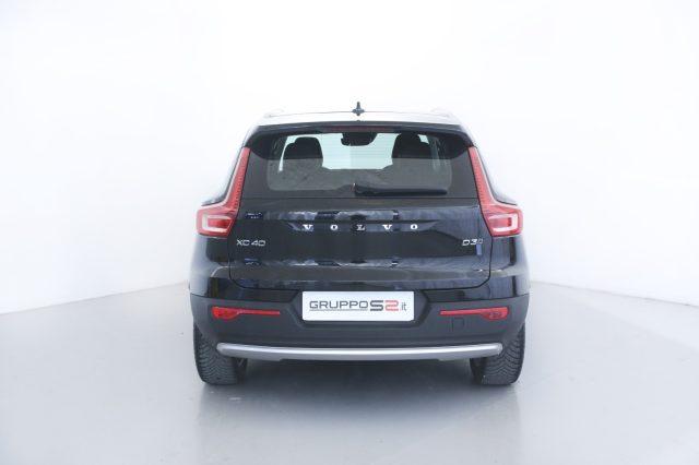 VOLVO XC40 D3 AWD Geartronic Momentum