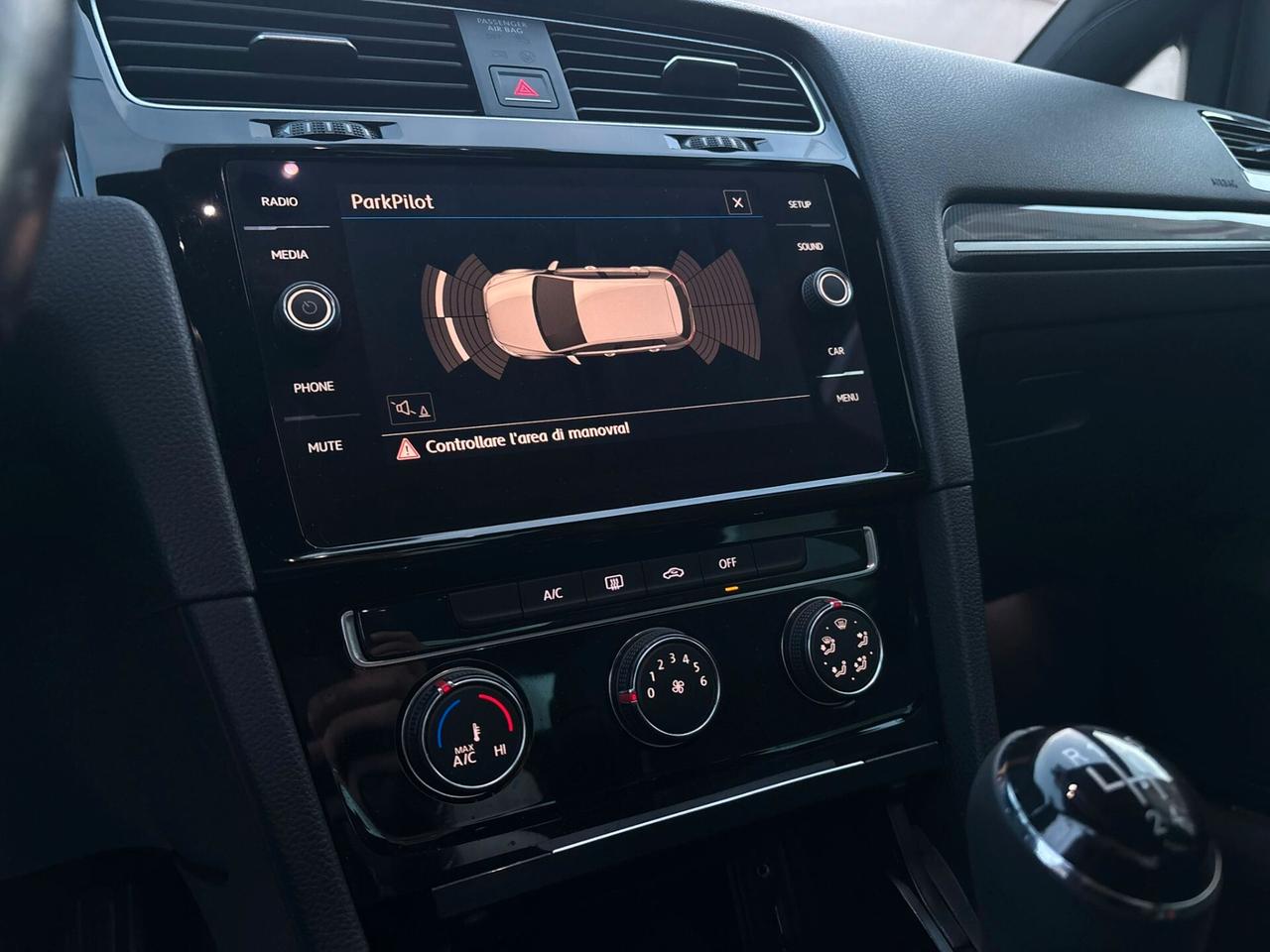 Volkswagen Golf 1.6 TDI 115cv R line - 2017