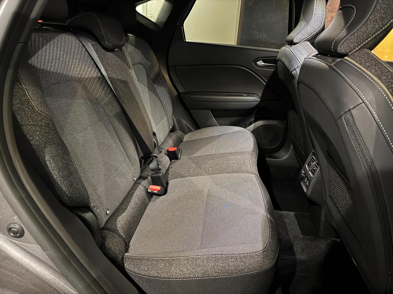 RENAULT CAPTUR 1.0 TCE TECHNO 2025