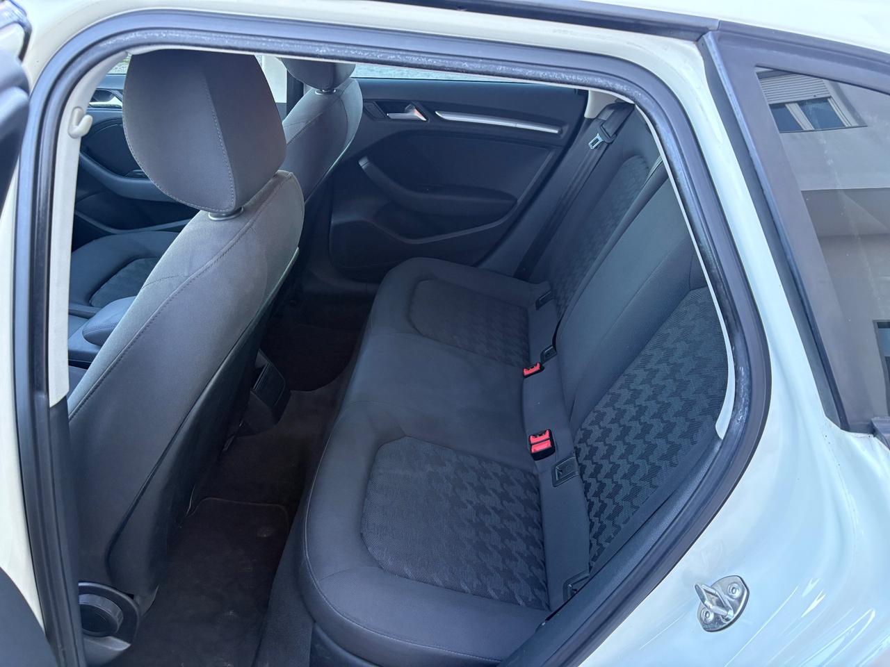 Audi A3 2.0 TDI 150 CV clean diesel Ambition