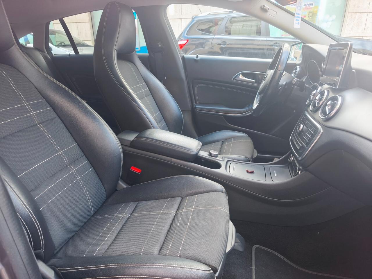Mercedes CLA 200d 136cv Automatic Sport 2016