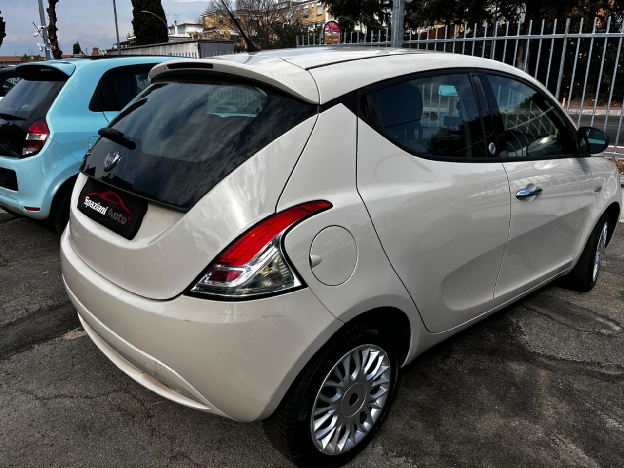 Lancia Ypsilon 1.2 69 CV GPL NEOPATENTATI