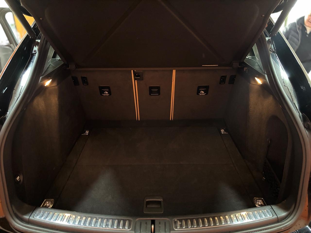 Porsche Macan 2.0 245 cv pdk tetto matrix sound permute finanziamenti