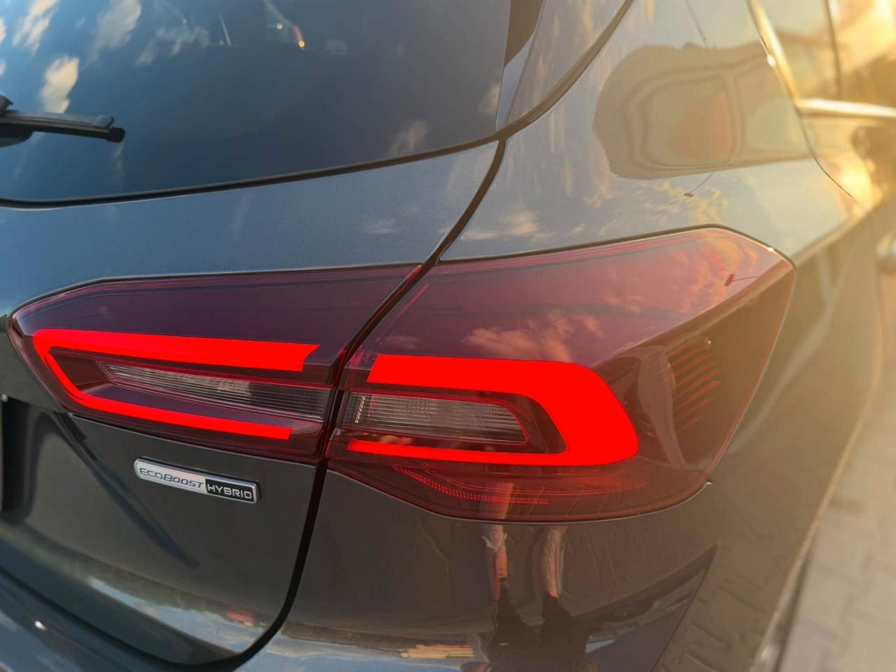 Ford Focus 1.0 EcoBoost Hybrid 125 CV 5p. ST-Line