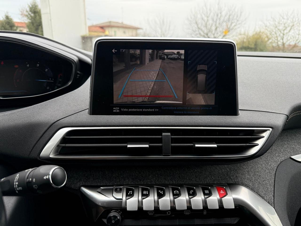 Peugeot 3008 1.5 Diesel Cambio Automatico Neopatentati