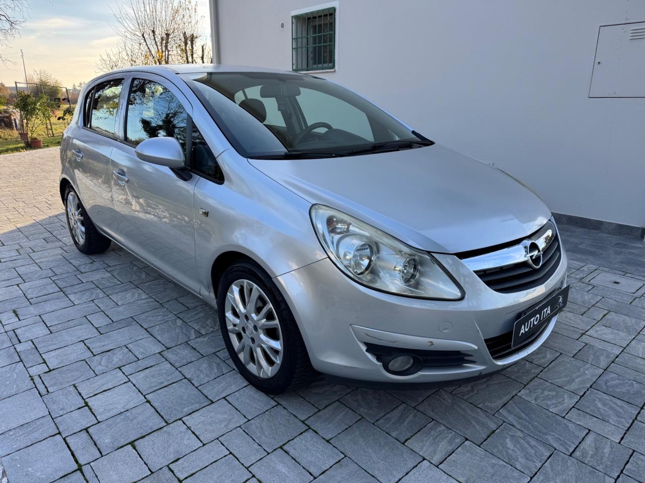 Opel Corsa 1.2 80CV 5 porte GPL-TECH Edition OK NEOPATENTATI