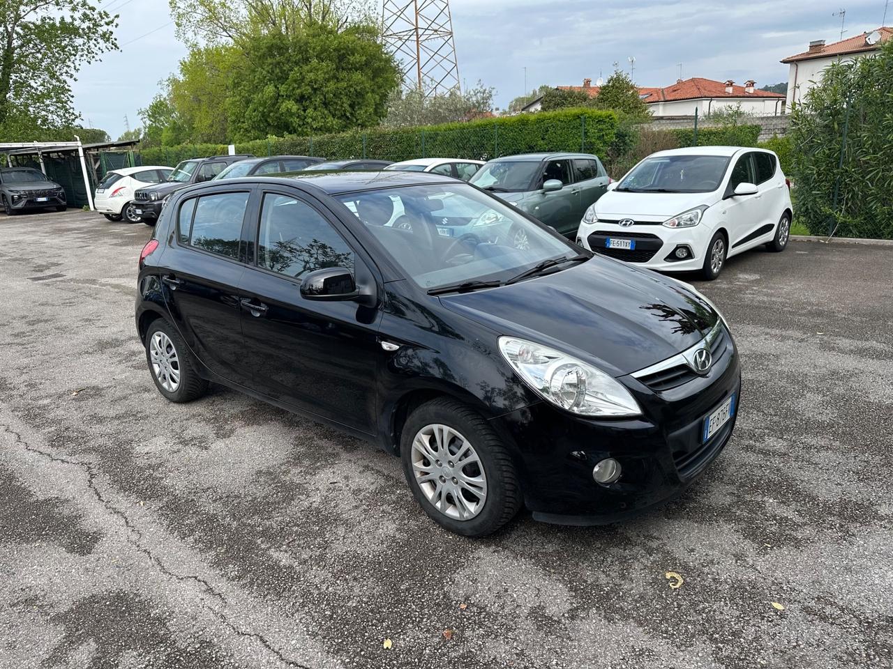 Hyundai i20 1.2 5p. Comfort - 2010 -120.000km Neop.