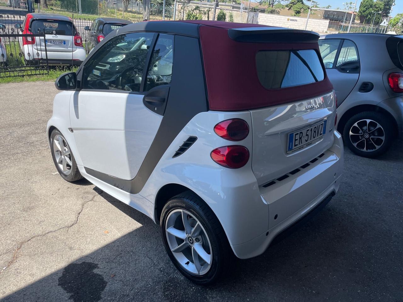 Smart ForTwo 1000 52 kW MHD cabrio pulse