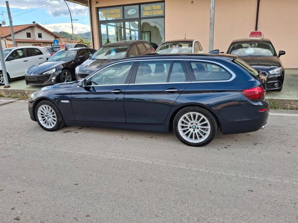 Bmw 525d xDrive Touring Luxury