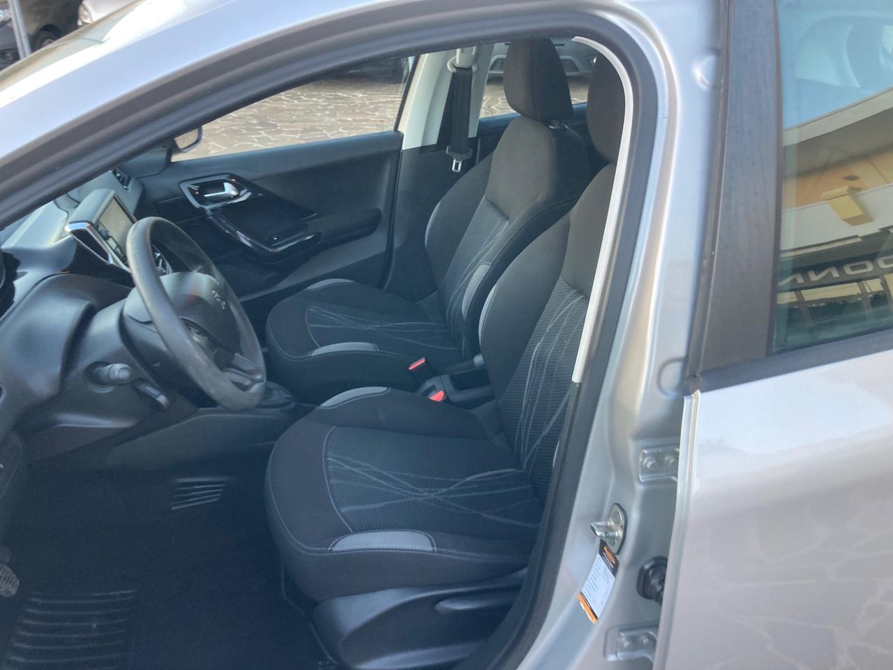 Peugeot 208 1.2 PureTech 82CV 5 porte Allure