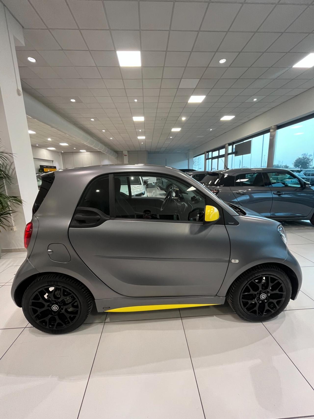 SMART FORTWO 0.9 BZ - OK NEOPATENTATI