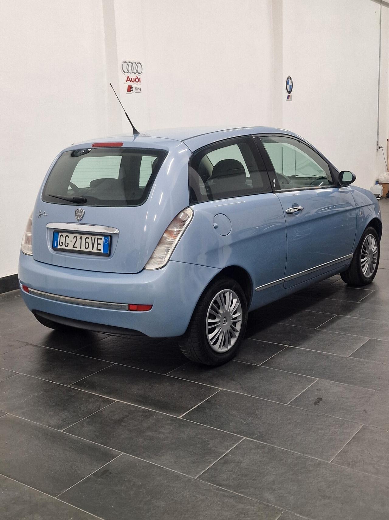 Lancia Ypsilon 1.2 Argento