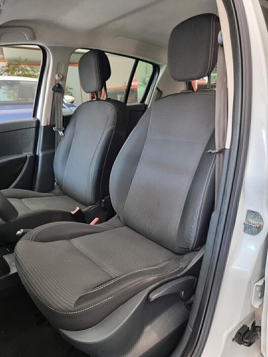 Renault Clio 1.2 16 V 5 porte Dynamique