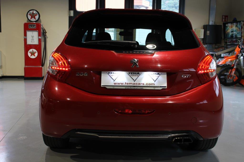 Peugeot 208 1.6 THP 200 CV 3 porte GTi