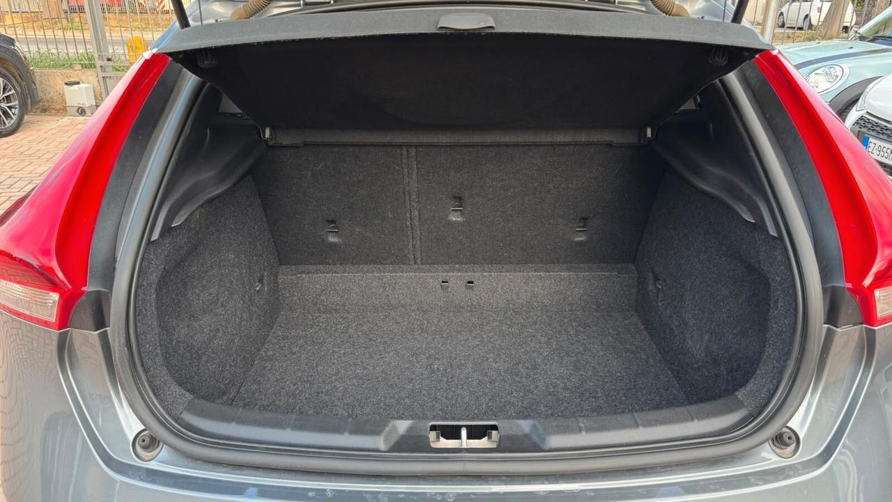 Volvo V40 D2 Business