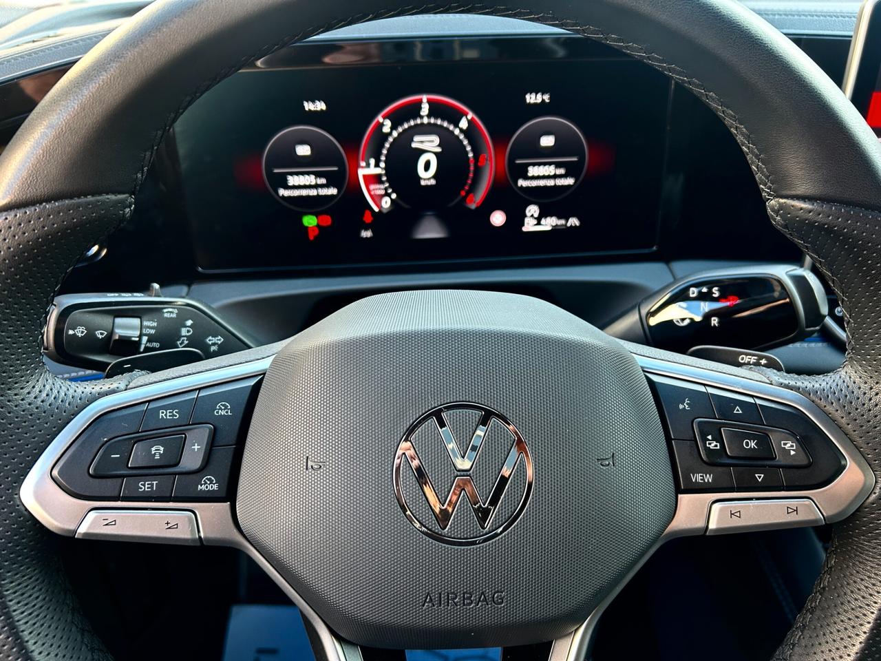 Volkswagen Tiguan 2.0 TDI 150 CV DSG R-Line 2024