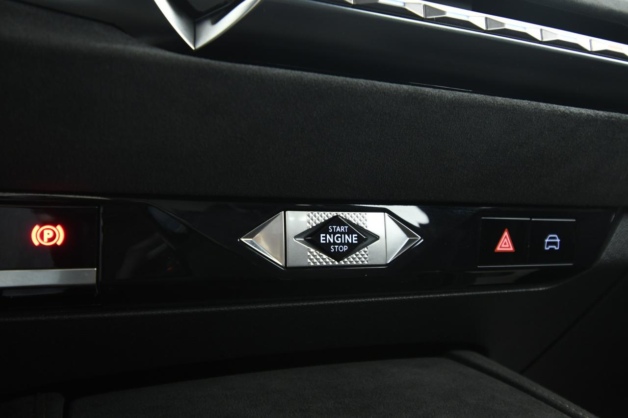 DS DS4 1.5 bluehdi Performance Line 130cv auto HEAD-UP+CAMERA+FULL LED