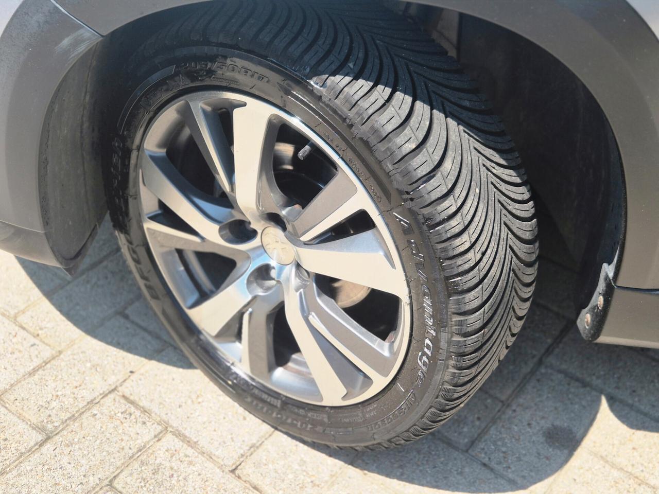 Peugeot 2008, 1.6 /100 CV / EURO6B /2016