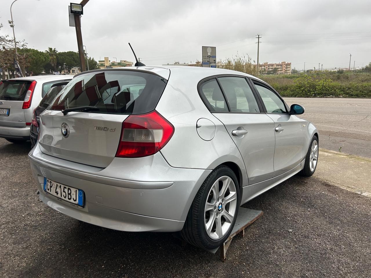 Bmw 120 120d cat 5 porte Attiva