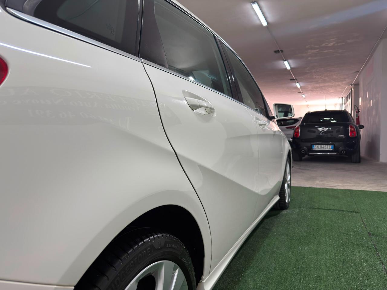 Mercedes-benz B 180 d Automatic Premium