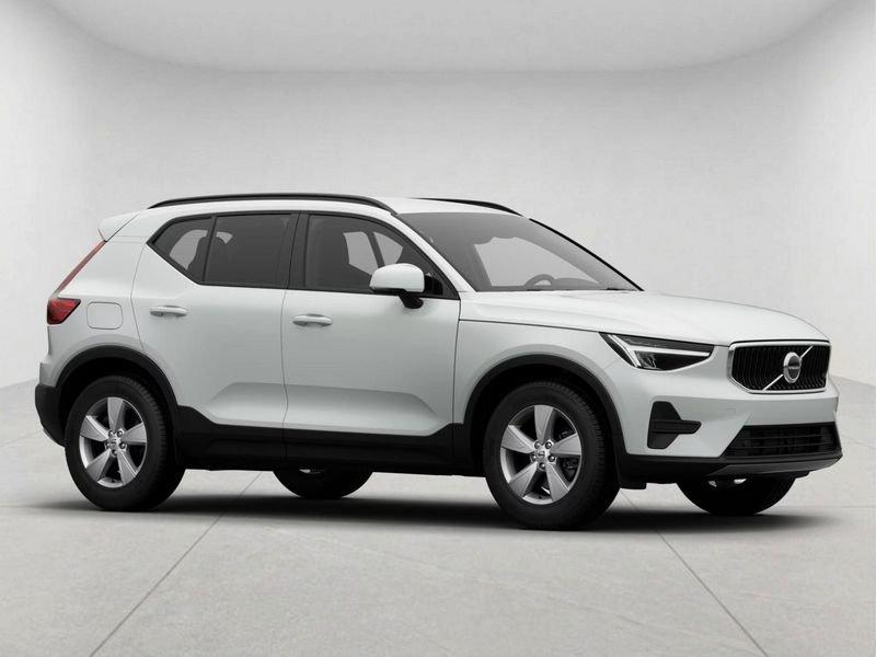 Volvo XC40 B3 Essential 2.0 aut PROMO FINO 30/06