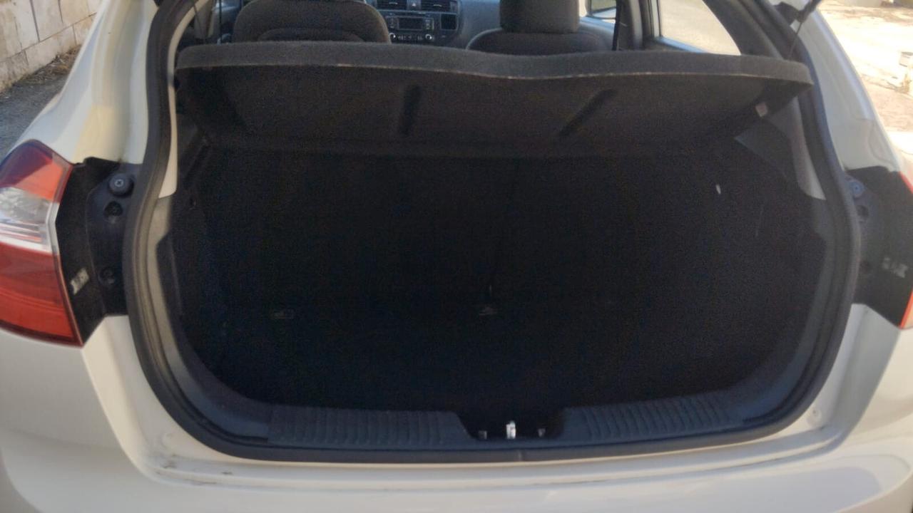Kia Rio 1.2 CVVT 5p. EX