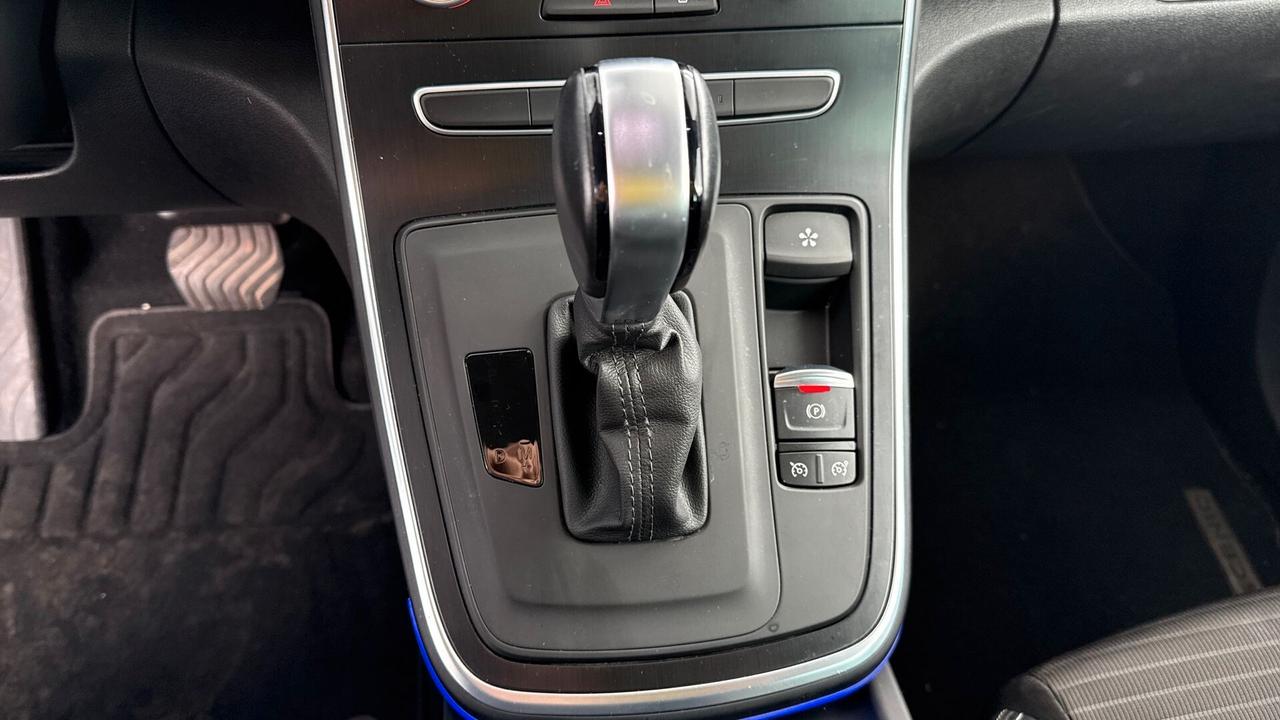 Renault Scenic Blue dCi 120 CV EDC Sport Edition2