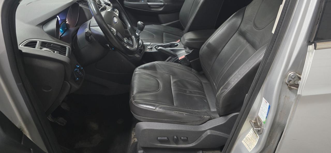 Ford Kuga 2.0 TDCI 140 CV 4WD Business