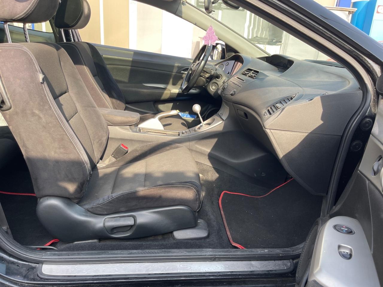 Honda Civic 1.8 i-VTEC 3p. Type S