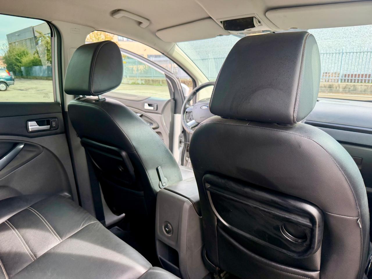 Ford Kuga 2.0d 4WD Titanium 2012 187.000km tagliandata