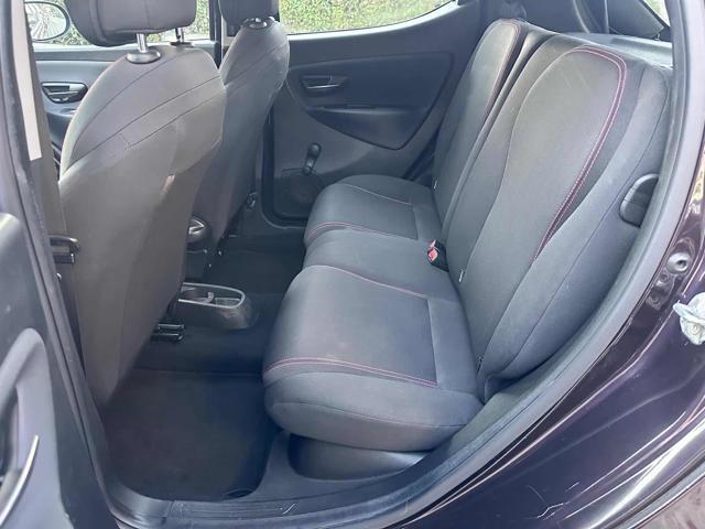 LANCIA Ypsilon 1.2 69 CV 5 porte Platinum