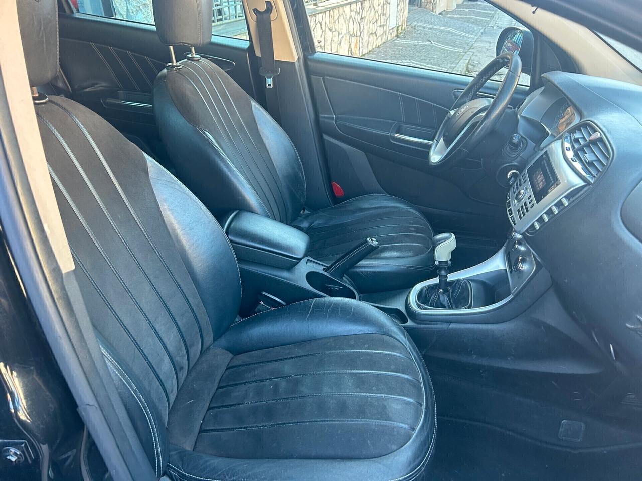 Lancia Delta 1.6 MJT DPF Platino