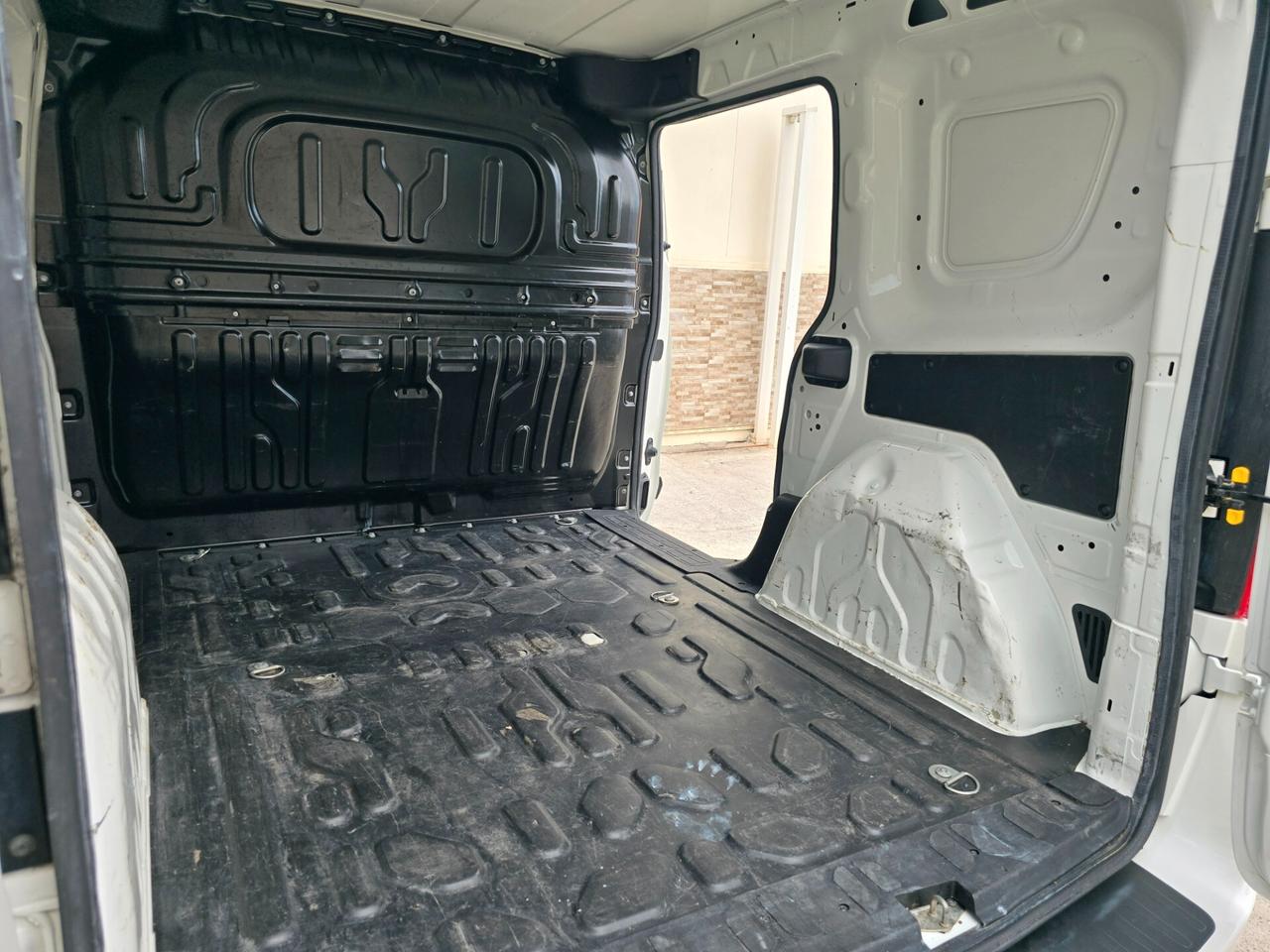 Fiat Doblò 1.6 MTJ 105CV 3POSTI