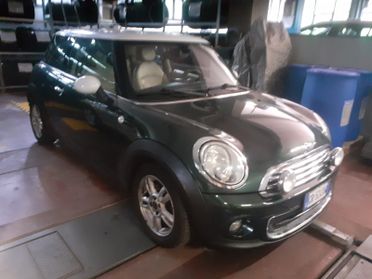 Mini One 1.6 - 2012 ok neopatentati