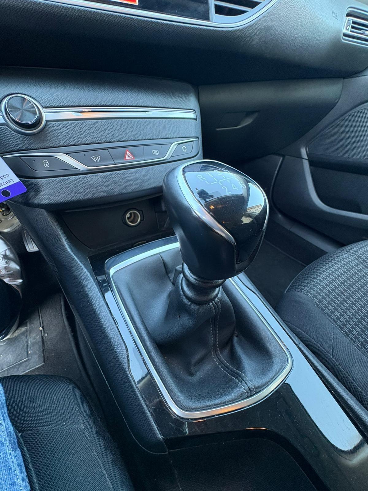 Peugeot 308 BlueHDi 130 S&S EAT8 GT