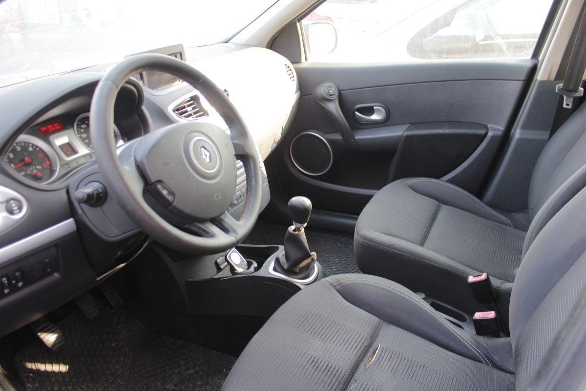 RENAULT - Clio - 1.5 dCi 105 CV 5p. Dynamique