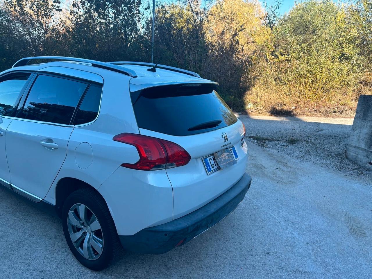 Peugeot 2008 BlueHDi 120 S&S Allure