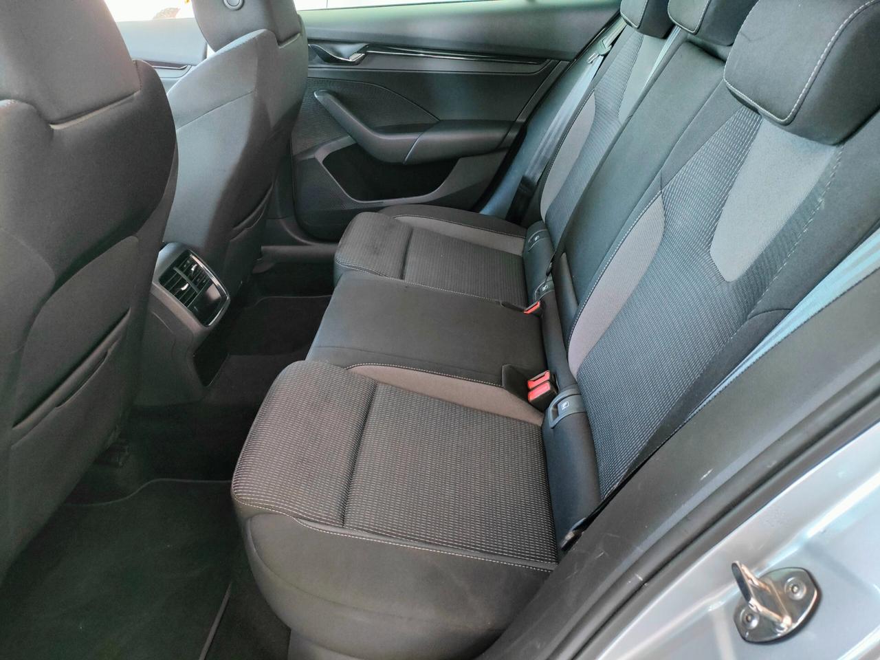 SKODA OCTAVIA WAGON 2.0 TDI EXECUTIVE