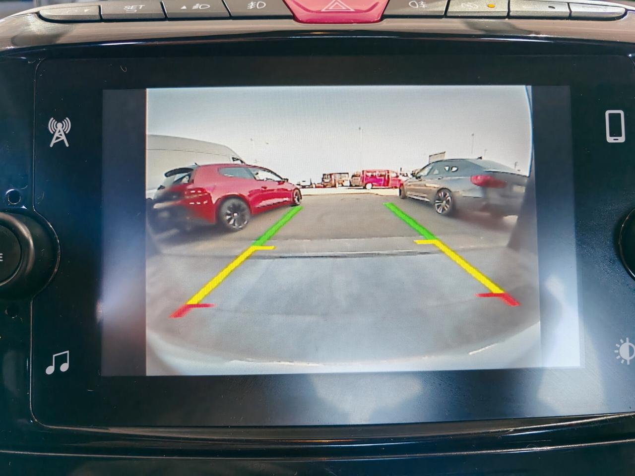 Lancia Ypsilon 1.0 FireFly Hybrid Gold