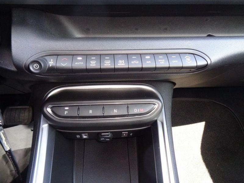 Jeep Avenger e-Hybrid 1.2 MHEV e-Hybrid Turbo Altitude