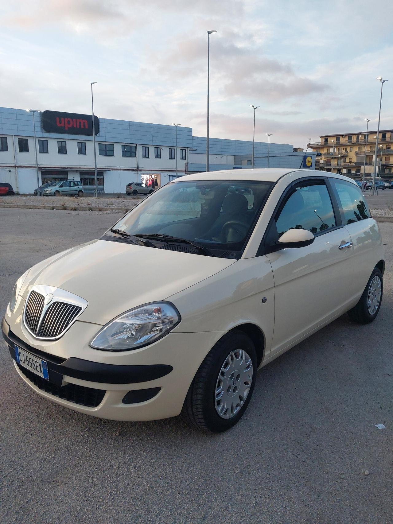 LANCIA YPSILON 1.2 SOLO 86.000 -10/2003