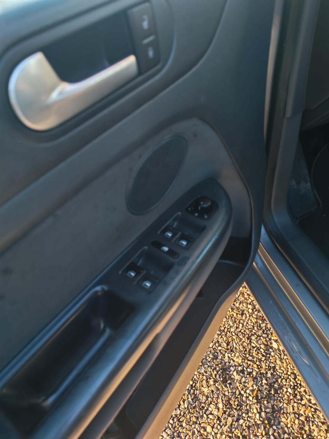 Volkswagen Golf Plus 2.0 TDI DPF Sportline