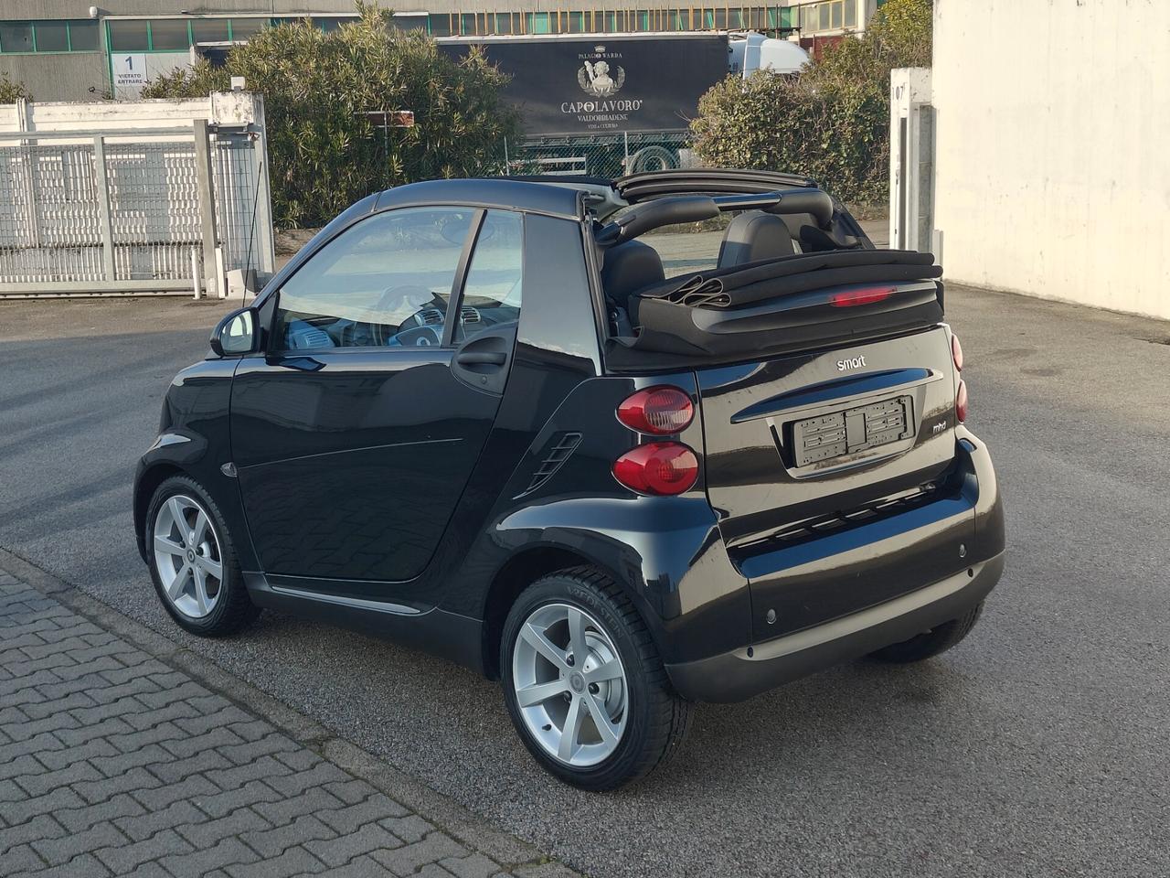 Smart ForTwo 1000 52 kW MHD cabrio pure