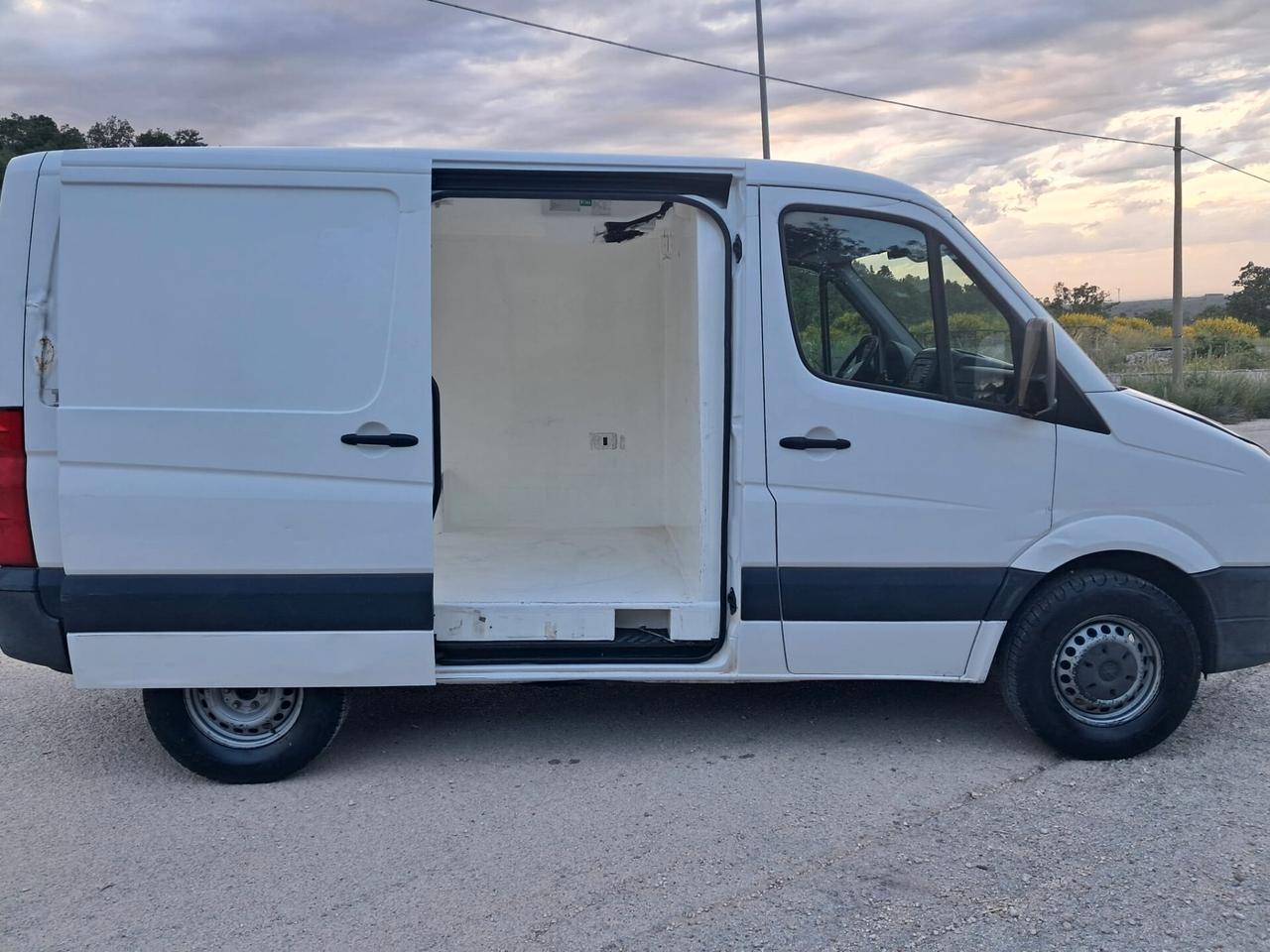 Volkswagen Mini Crafter coibentato con frigo (motore nuovo) Iva ESCLUSA