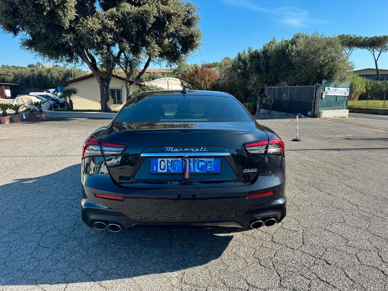 Maserati Ghibli 330 CV MHEV