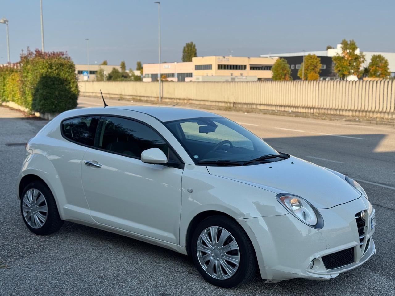 Alfa Romeo MiTo 1.3 JTDm-2 95 CV S&S Distinctive Sport Pack